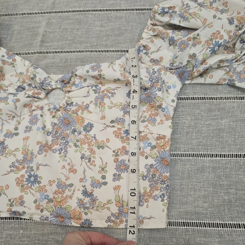 Abercrombie & Fitch Ditsy Floral Lined Puff Ballon Sleeve Crop Top - Size Medium